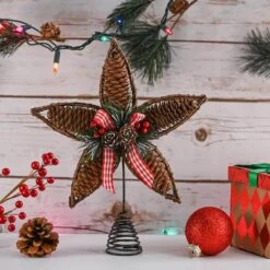 Rattan Star Tree Topper - Christmas Rustic Acorn Tree Topper With Holly And Berry Decorations -Northlight Shop christmas tree toppers or 206 4f 1000