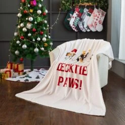 50 In. X 60 In. Polyester Microfiber Paws Christmas Throw With 18 In. Square Pillow -Northlight Shop country living christmas textiles cl105muos c3 1000