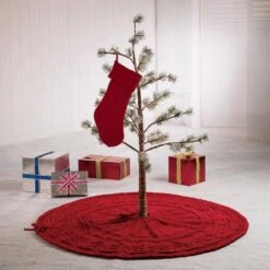 Set Of 2 Knitted Polyester Red Christmas Decoration (52 In. Tree Skirt And 22 In. Stocking) 13 Set Of 2 Knitted Polyester Red Christmas Decoration (52 In. Tree Skirt And 22 In. Stocking) -Northlight Shop glitzhome christmas textiles 2004700025 31 1000