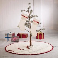 Set Of 3 Knitted Polyester White Christmas Decoration (52 In. Tree Skirt/ 22 In. Stocking) -Northlight Shop glitzhome christmas textiles 2004700030 31 1000