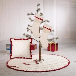 Set Of 4 Knitted Polyester White Christmas Decoration (18 In. Pillow Cover/ 52 In. Tree Skirt/ 22 In. Stocking) -Northlight Shop glitzhome christmas textiles 2004800012 31 1000