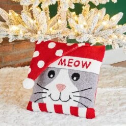 14 In. L Hooked 3D Meow Pillow 6 14 In. L Hooked 3D Meow Pillow -Northlight Shop glitzhome christmas textiles 2004800021 e1 1000