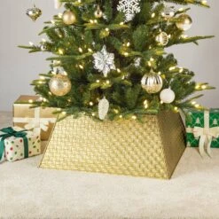 25.75 In. L Trapezoid Gold Metal Weave Tree Collar -Northlight Shop glitzhome christmas tree collars 2010600066 fa 1000