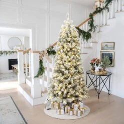 7 Ft. Pre-Lit Snow-Flocked Full Artificial Christmas Tree With Sturdy Metal Stand -Northlight Shop luxenhome pre lit christmas trees whap1403 c3 1000