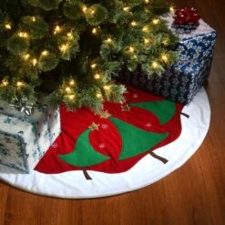52 " General Store Collection Red And White Christmas Tree Skirt -Northlight Shop national tree company christmas tree skirts ah63 pt15087l 1 c3 1000
