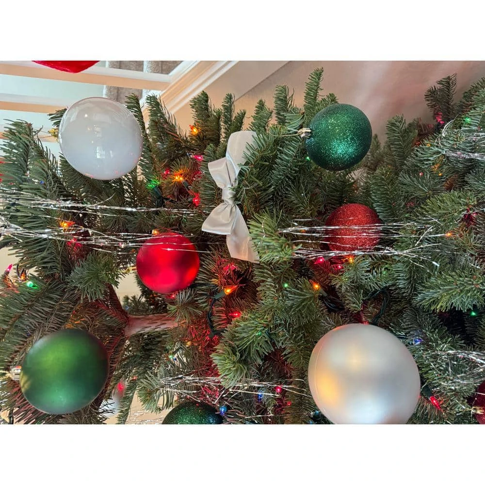 5 Ft. To 6 Ft. Freshly Cut Noble Fir Live Christmas Tree (Real, Natural, Oregon-Grown) 6 5 Ft. To 6 Ft. Freshly Cut Noble Fir Live Christmas Tree (Real, Natural, Oregon-Grown) - Image 6