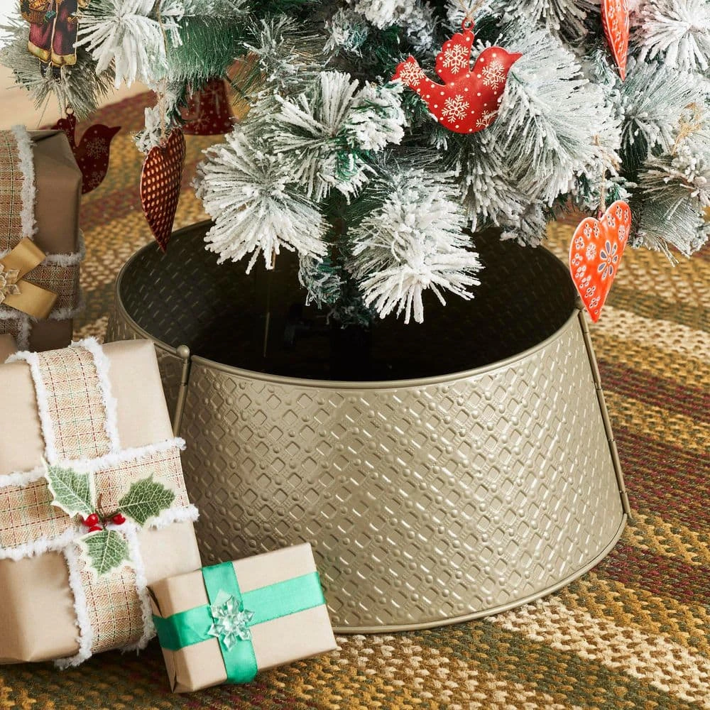 Lattice 20 In. D Antique Gold Metal Tree Collar 2 Lattice 20 In. D Antique Gold Metal Tree Collar - Image 2