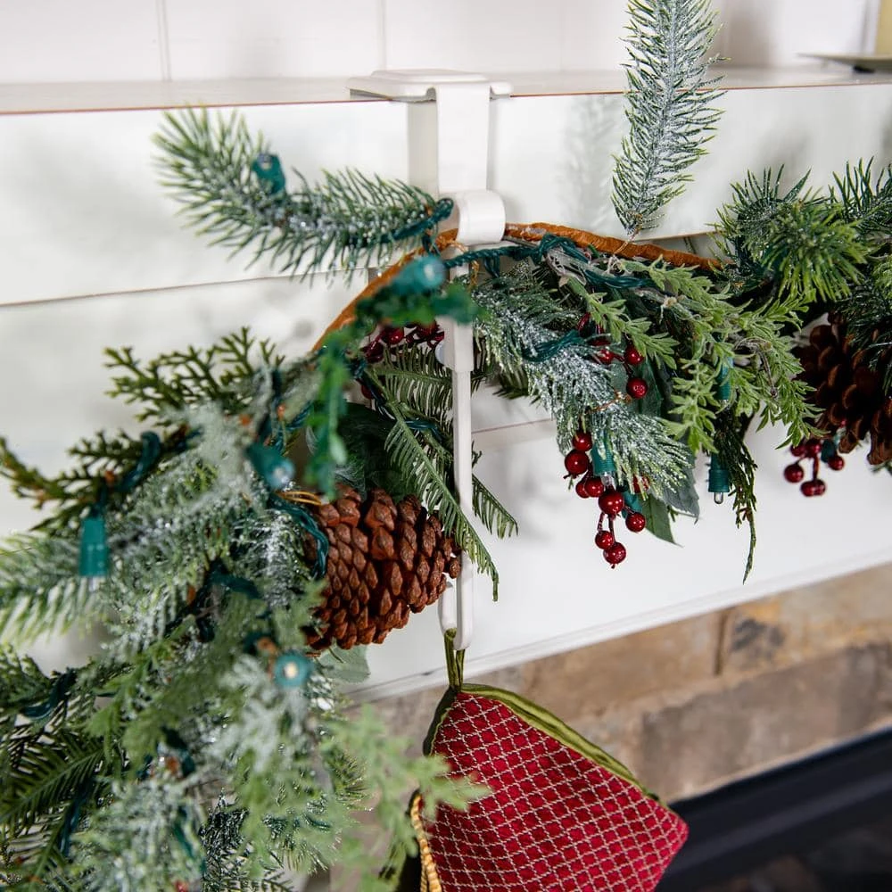 Garland And Stocking Mantel Hanger White Stocking Holder (2-Pack) 4 Garland And Stocking Mantel Hanger White Stocking Holder (2-Pack) - Image 4